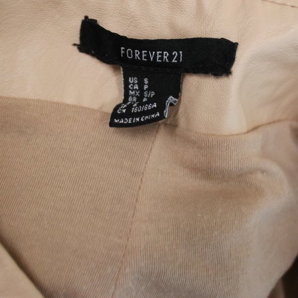 FOREVER 21 Mini Skirt Skort Woman Sizse Small Peach Faux Leather Silver Studded - Picture 10 of 11